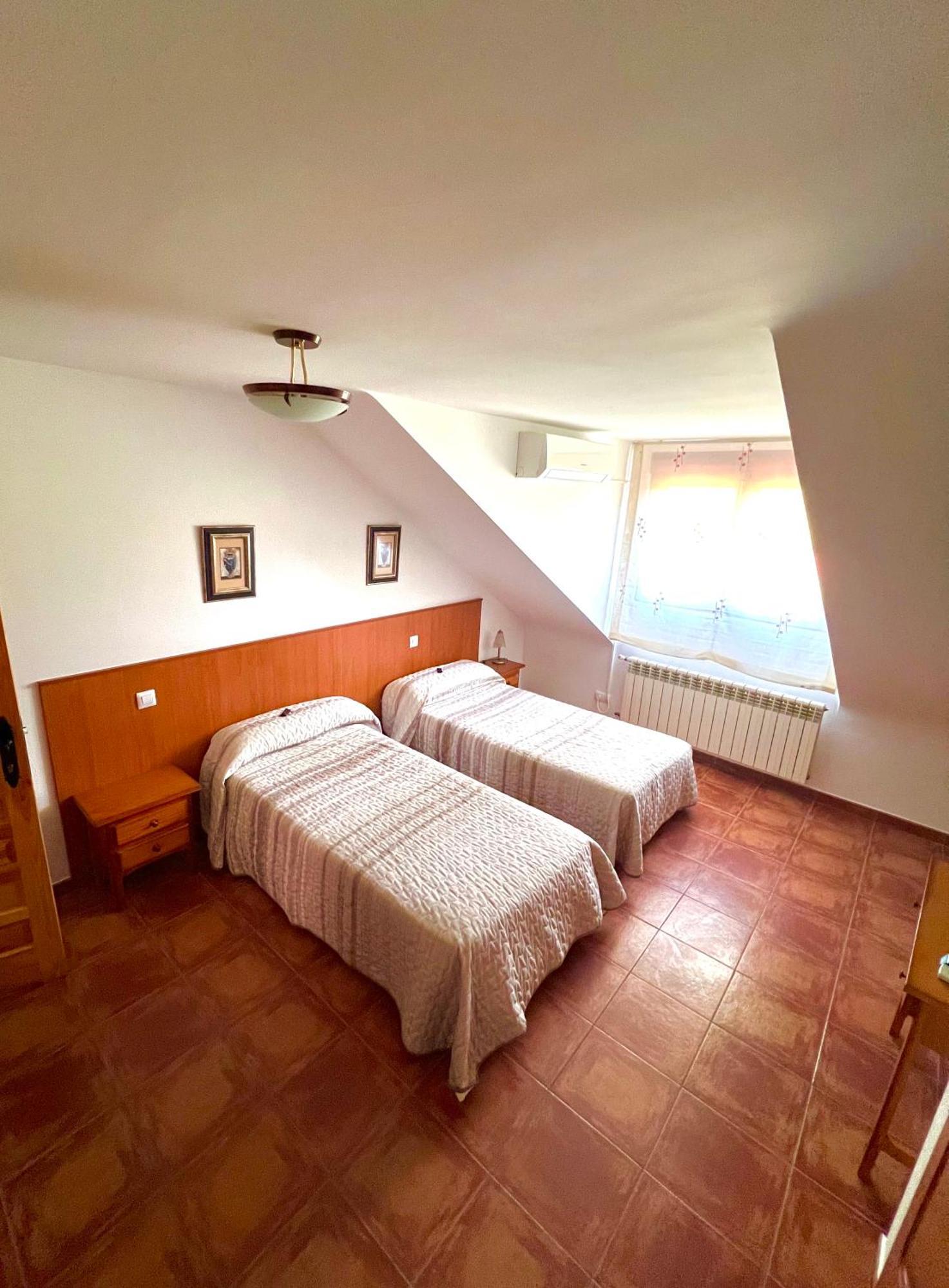 Hotel Puente De Piedra Zamora Ngoại thất bức ảnh